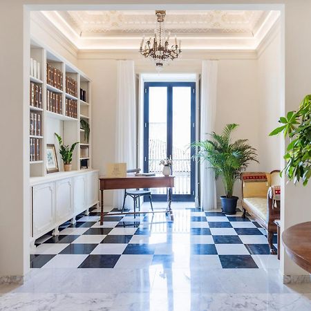 Palazzo Costarelli - Bed And Breakfast Катания Екстериор снимка