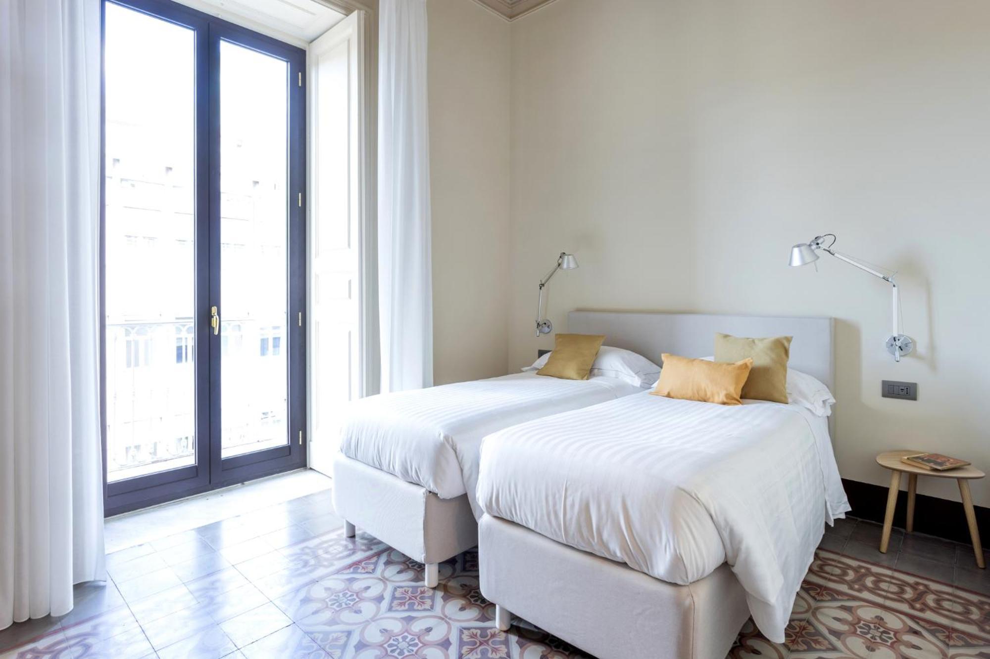 Palazzo Costarelli - Bed And Breakfast Катания Стая снимка