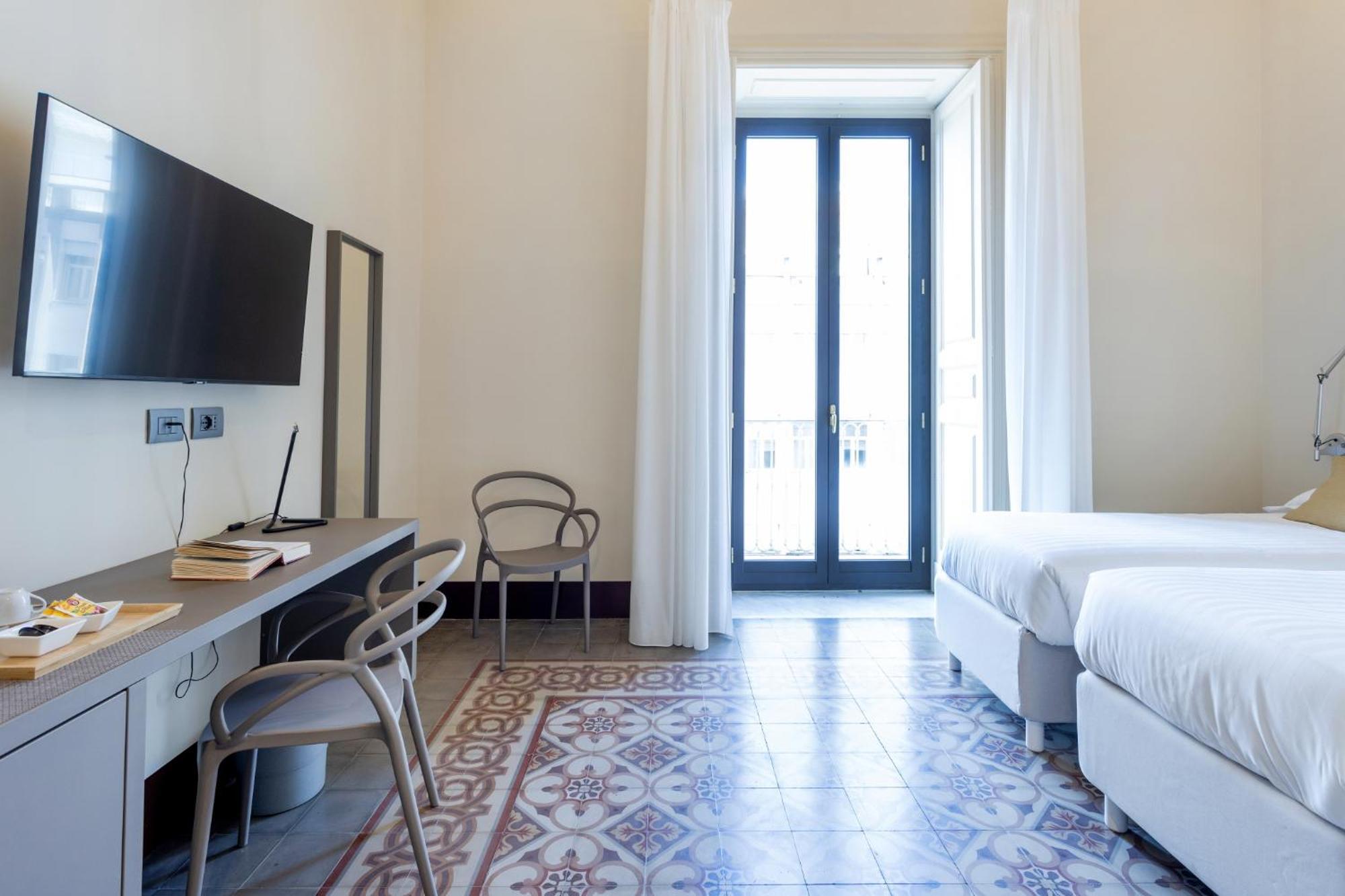 Palazzo Costarelli - Bed And Breakfast Катания Стая снимка